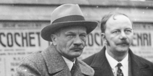 <%# $this->DataItem->marArticleFrom->title %