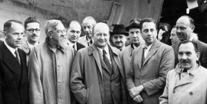 <%# $this->DataItem->marArticleFrom->title %