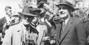 <%# $this->DataItem->marArticleFrom->title %