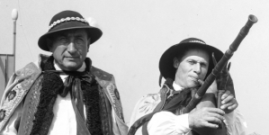 <%# $this->DataItem->marArticleFrom->title %