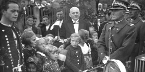 <%# $this->DataItem->marArticleFrom->title %