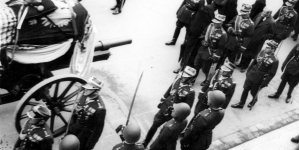 <%# $this->DataItem->marArticleFrom->title %