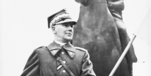 <%# $this->DataItem->marArticleFrom->title %