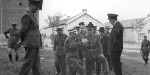 <%# $this->DataItem->marArticleFrom->title %