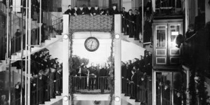 DAWAŁ LUDZIOM ZAROBIĆ