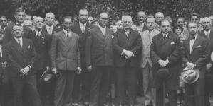 <%# $this->DataItem->marArticleFrom->title %