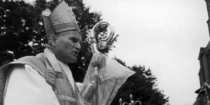 ŚWIĘTY O ŚWIĘTYM