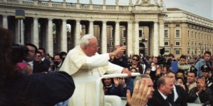 "Papież poliglota", cykl "Jan Paweł II - szkice do wizerunku".