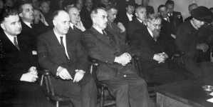 <%# $this->DataItem->marArticleFrom->title %