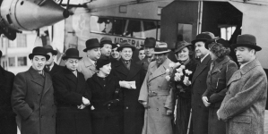 <%# $this->DataItem->marArticleFrom->title %