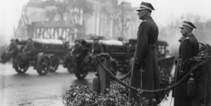 <%# $this->DataItem->marArticleFrom->title %