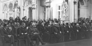 <%# $this->DataItem->marArticleFrom->title %