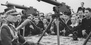 <%# $this->DataItem->marArticleFrom->title %