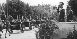 <%# $this->DataItem->marArticleFrom->title %