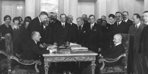 <%# $this->DataItem->marArticleFrom->title %