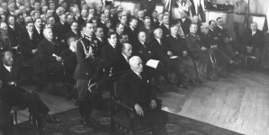 <%# $this->DataItem->marArticleFrom->title %