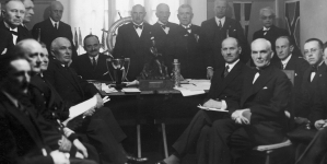 <%# $this->DataItem->marArticleFrom->title %