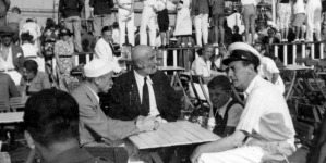 <%# $this->DataItem->marArticleFrom->title %