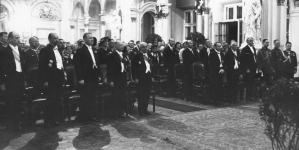 <%# $this->DataItem->marArticleFrom->title %