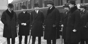 <%# $this->DataItem->marArticleFrom->title %