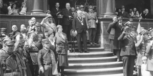 <%# $this->DataItem->marArticleFrom->title %