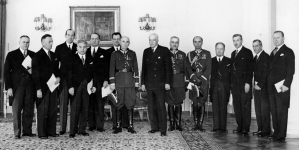 <%# $this->DataItem->marArticleFrom->title %