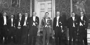 <%# $this->DataItem->marArticleFrom->title %