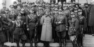 <%# $this->DataItem->marArticleFrom->title %