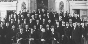 <%# $this->DataItem->marArticleFrom->title %