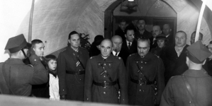 <%# $this->DataItem->marArticleFrom->title %