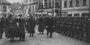 <%# $this->DataItem->marArticleFrom->title %