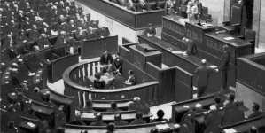 <%# $this->DataItem->marArticleFrom->title %