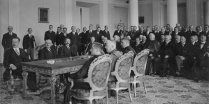 <%# $this->DataItem->marArticleFrom->title %