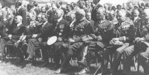 <%# $this->DataItem->marArticleFrom->title %