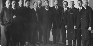 <%# $this->DataItem->marArticleFrom->title %