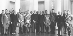 <%# $this->DataItem->marArticleFrom->title %