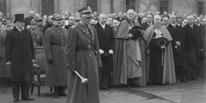 <%# $this->DataItem->marArticleFrom->title %