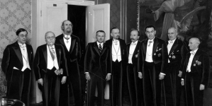 <%# $this->DataItem->marArticleFrom->title %