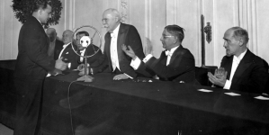 <%# $this->DataItem->marArticleFrom->title %