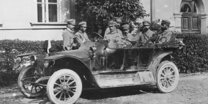 <%# $this->DataItem->marArticleFrom->title %