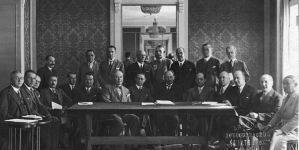 <%# $this->DataItem->marArticleFrom->title %