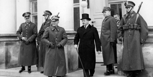 <%# $this->DataItem->marArticleFrom->title %