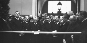 <%# $this->DataItem->marArticleFrom->title %