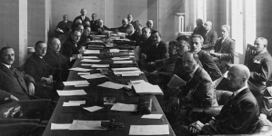 <%# $this->DataItem->marArticleFrom->title %