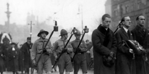 <%# $this->DataItem->marArticleFrom->title %