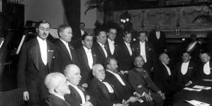 <%# $this->DataItem->marArticleFrom->title %