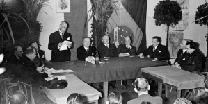 <%# $this->DataItem->marArticleFrom->title %