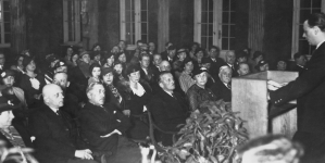 <%# $this->DataItem->marArticleFrom->title %