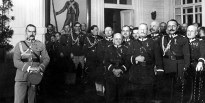 <%# $this->DataItem->marArticleFrom->title %