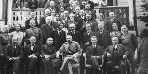 <%# $this->DataItem->marArticleFrom->title %